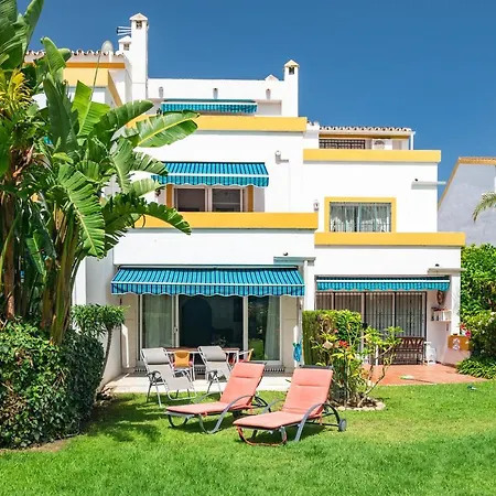 Spacious Beachfront Holiday home