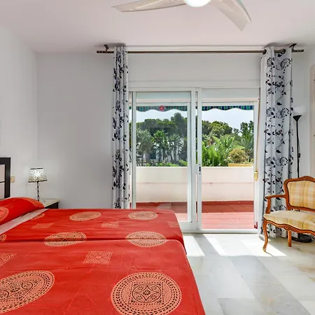 Spacious Beachfront Holiday home Estepona