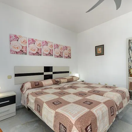 Spacious Beachfront Holiday home Estepona