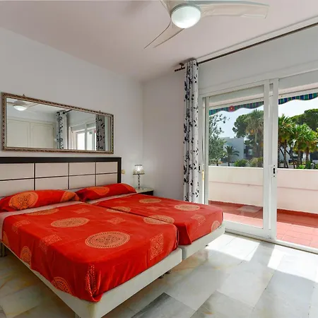 Spacious Beachfront * Estepona
