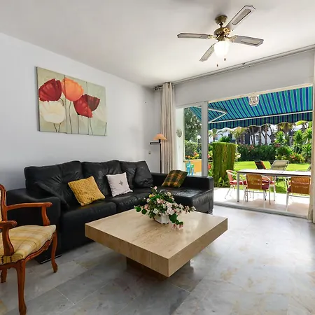 Ferienhaus Spacious Beachfront Estepona
