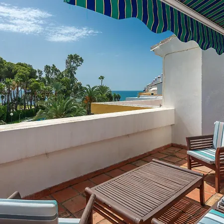 Ferienhaus Spacious Beachfront