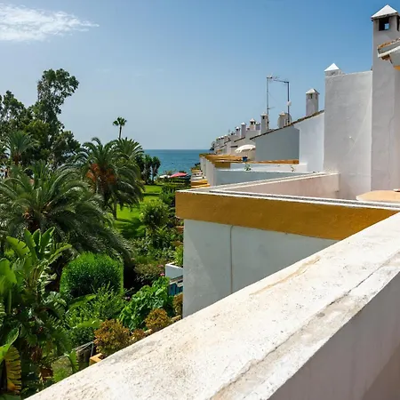 Spacious Beachfront Ferienhaus
